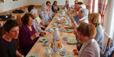 Kaffeekränzchen mit den Damen des Katholischen Frauenbundes