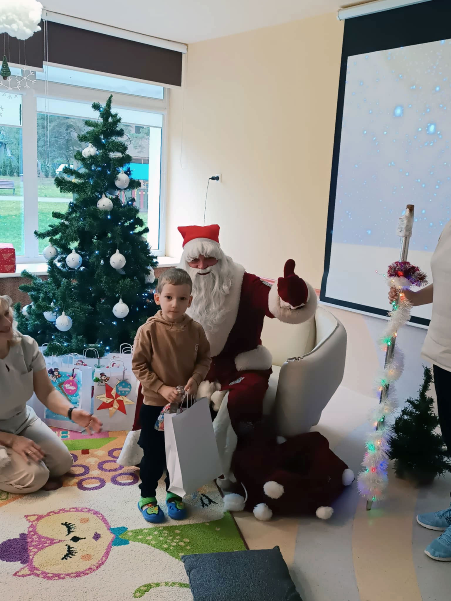 Nikolaus mit Kindern